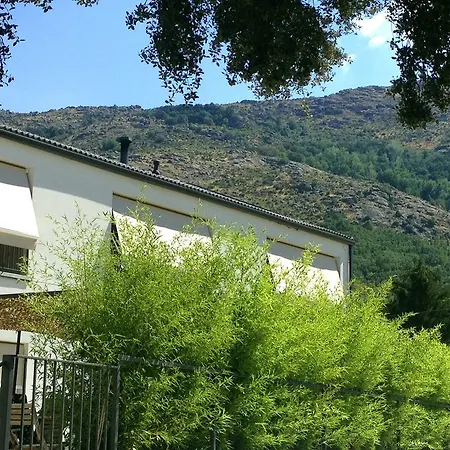 El Hotelito-2